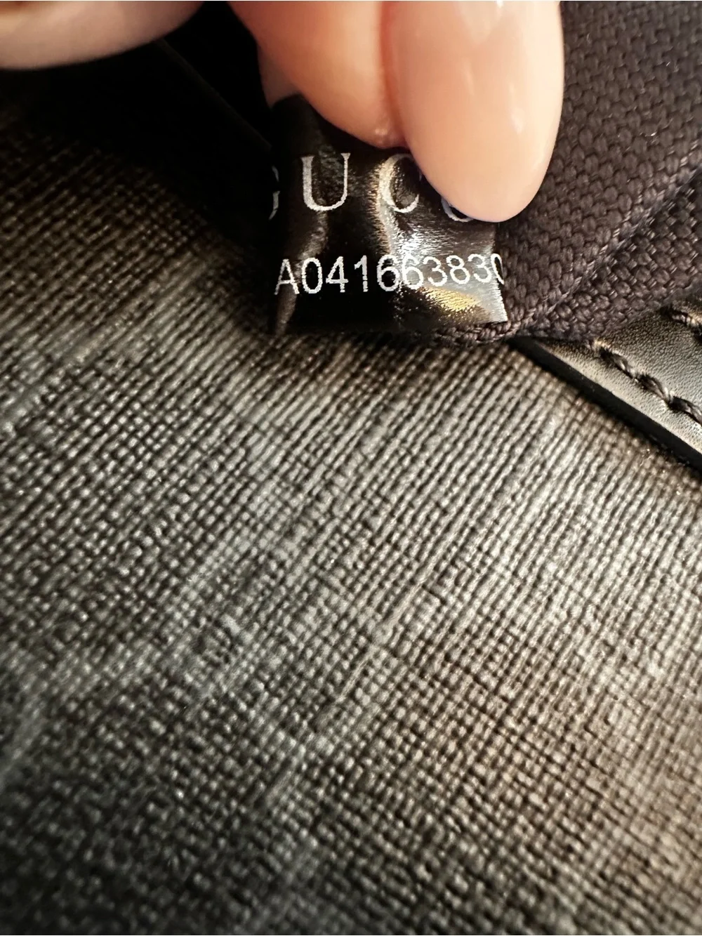 Gucci Men's GG Supreme Web Flat Messenger Crossbody Bag